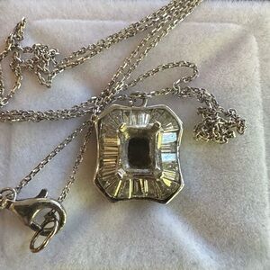 Natural baguette diamonds no center stone with 18 carats white gold pendant